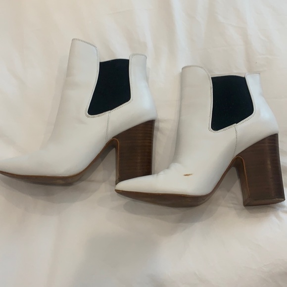 Kristin cavallari Chinese Laundry white booties - Picture 1 of 4